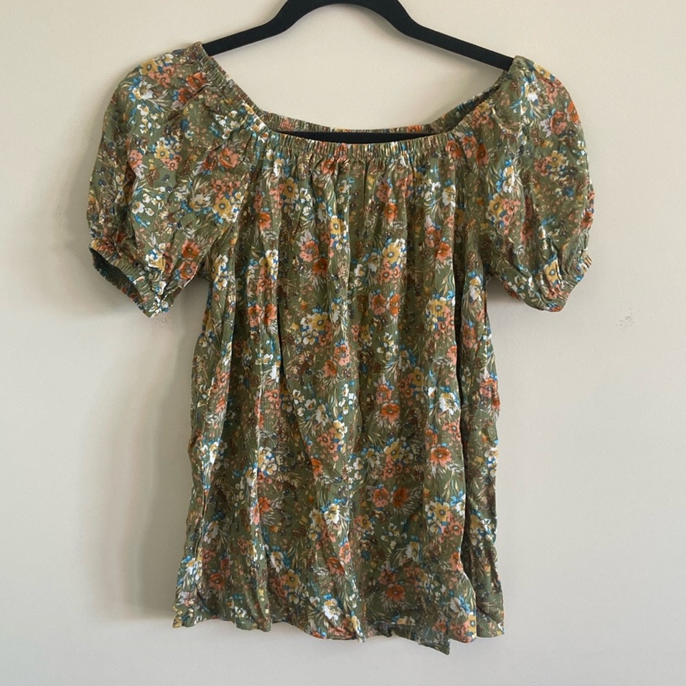 Persaya Girl floral pattern peasant style shirt